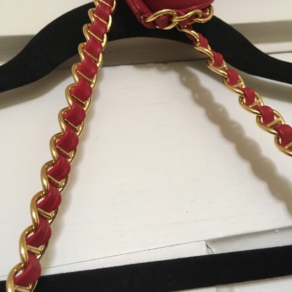 Vintage New Red Leather crossbody purse Chains strap chain handbag Nine West bag - Picture 3 of 3